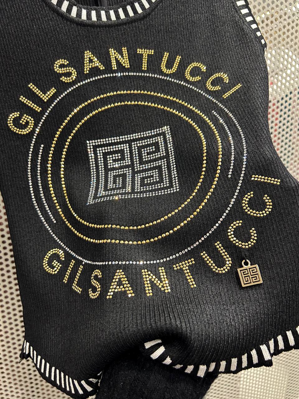 Фото Gil Santucci