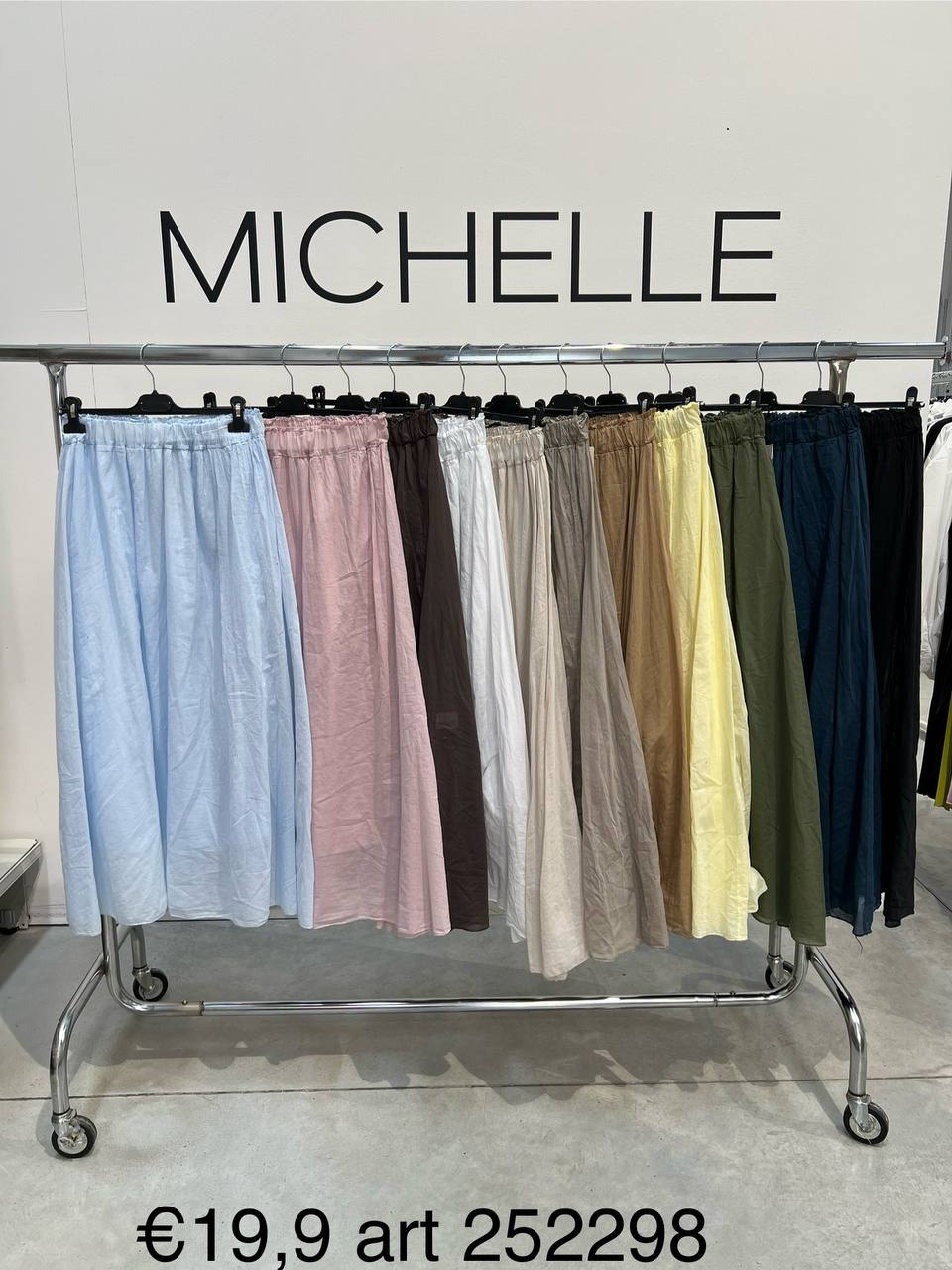 Amelie Follies (Michelle)