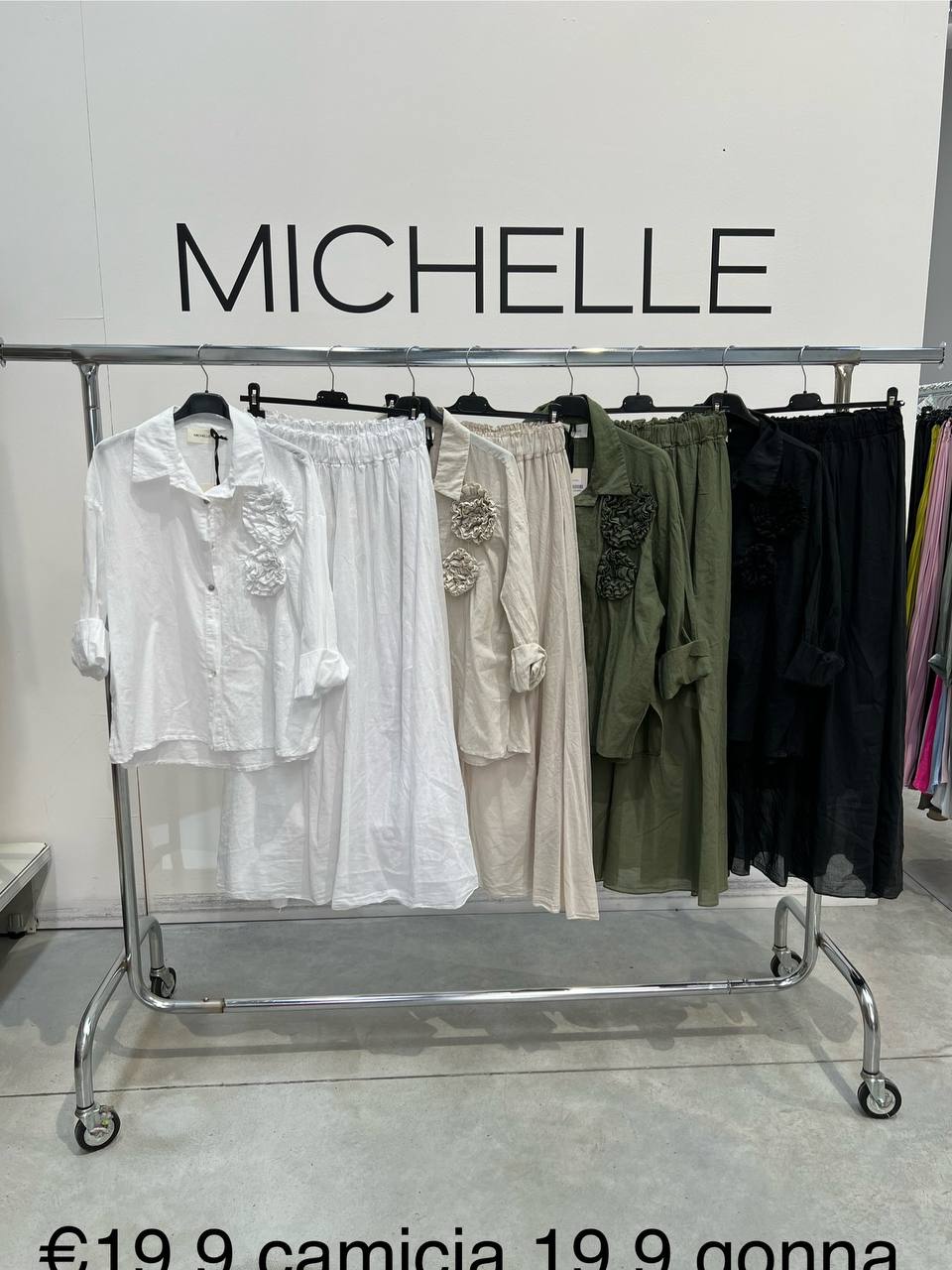 Amelie Follies (Michelle)
