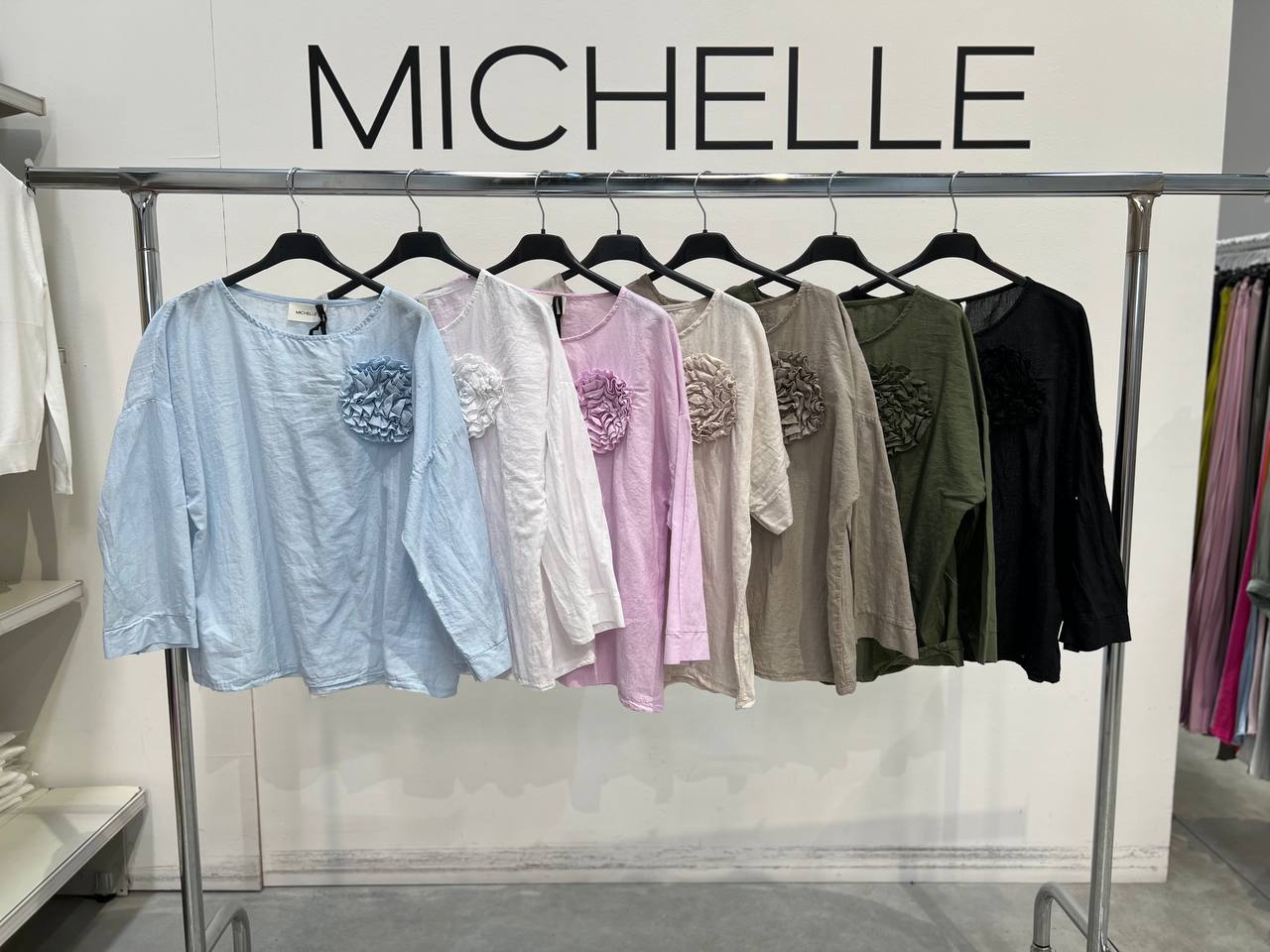 Amelie Follies (Michelle)