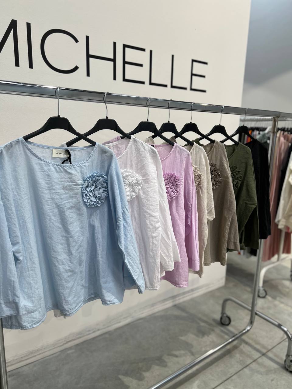 Amelie Follies (Michelle)