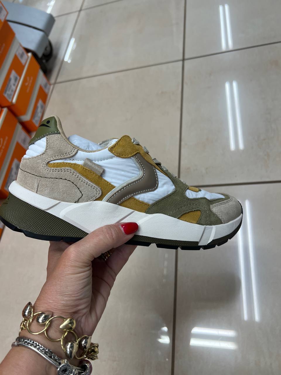 Фото Outlet