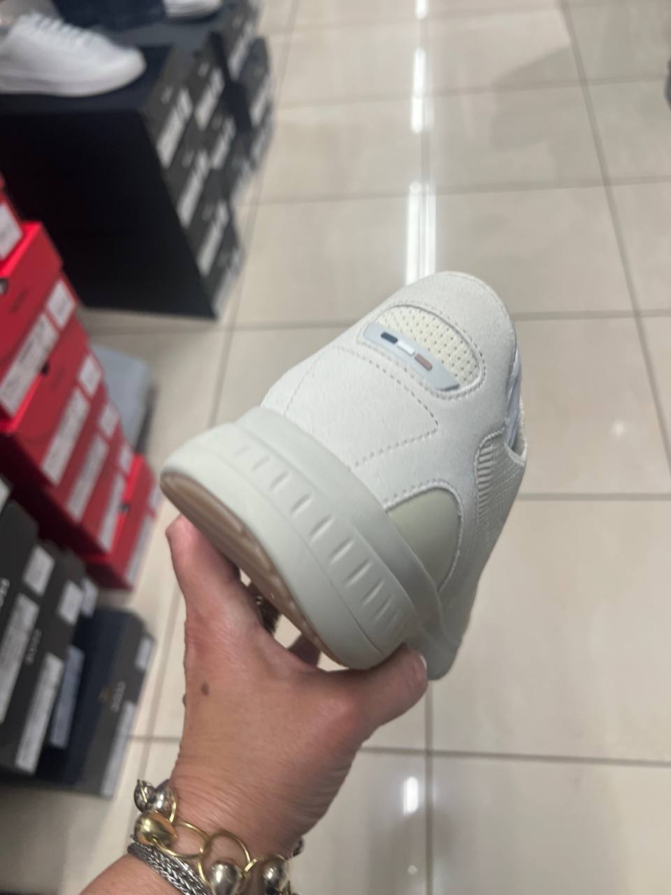 Фото Outlet