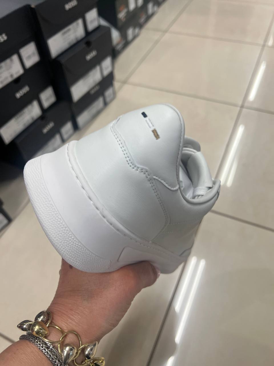 Фото Outlet