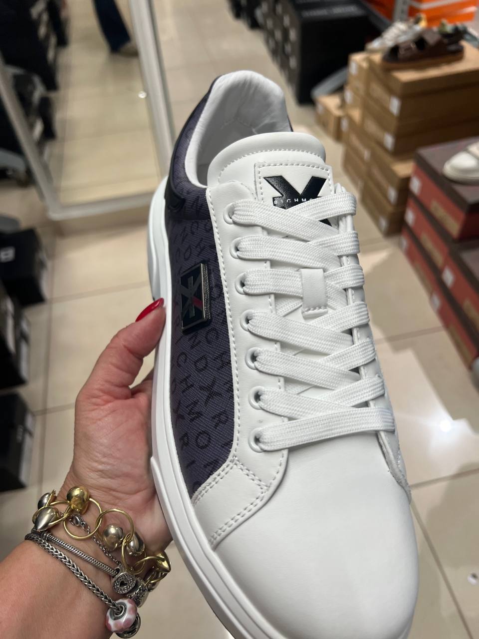 Фото Outlet