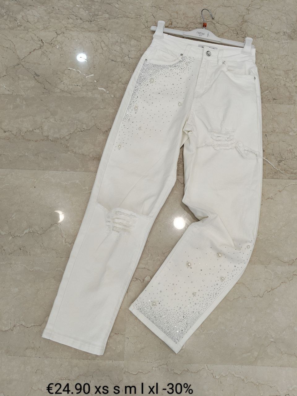 Фото New J
