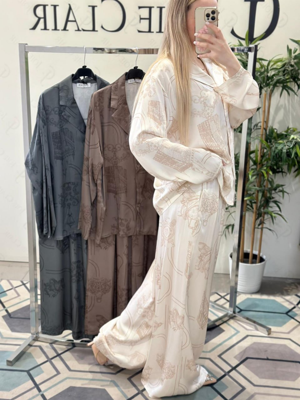 Фото Joie Clair (J-Clair)