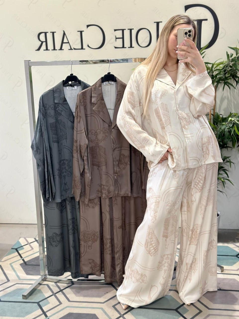 Фото Joie Clair (J-Clair)