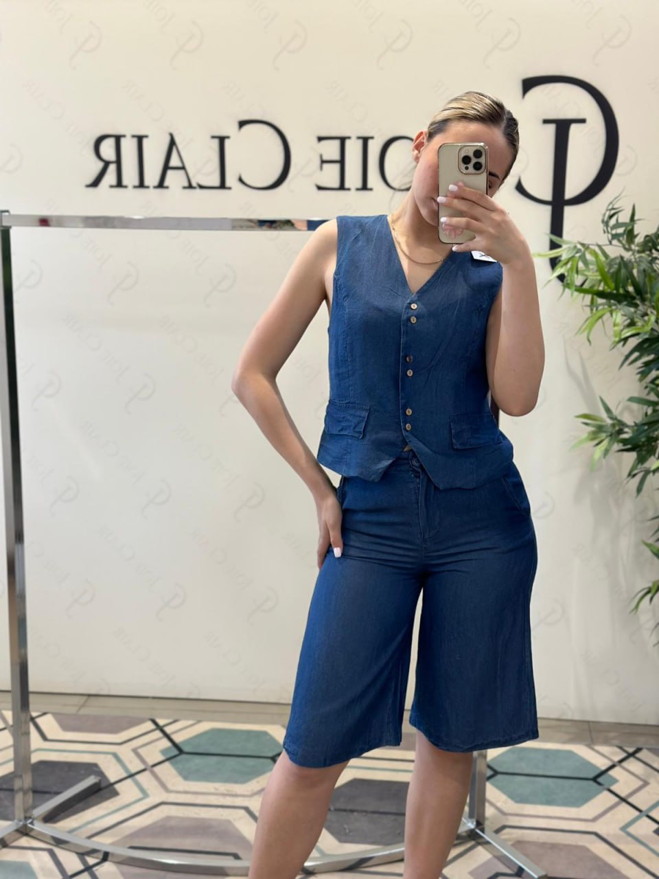 Фото Joie Clair (J-Clair)