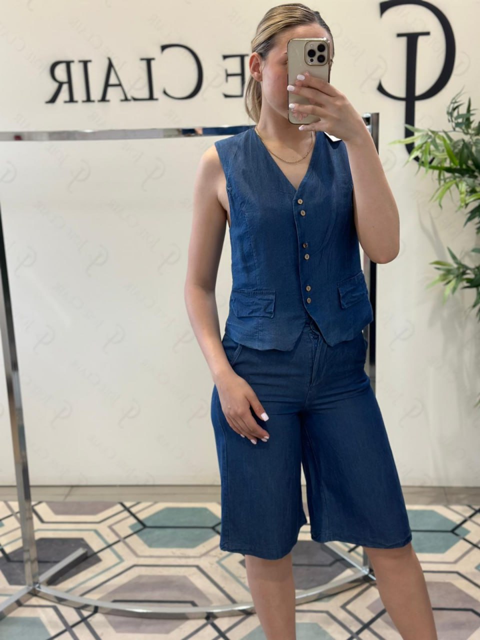 Фото Joie Clair (J-Clair)