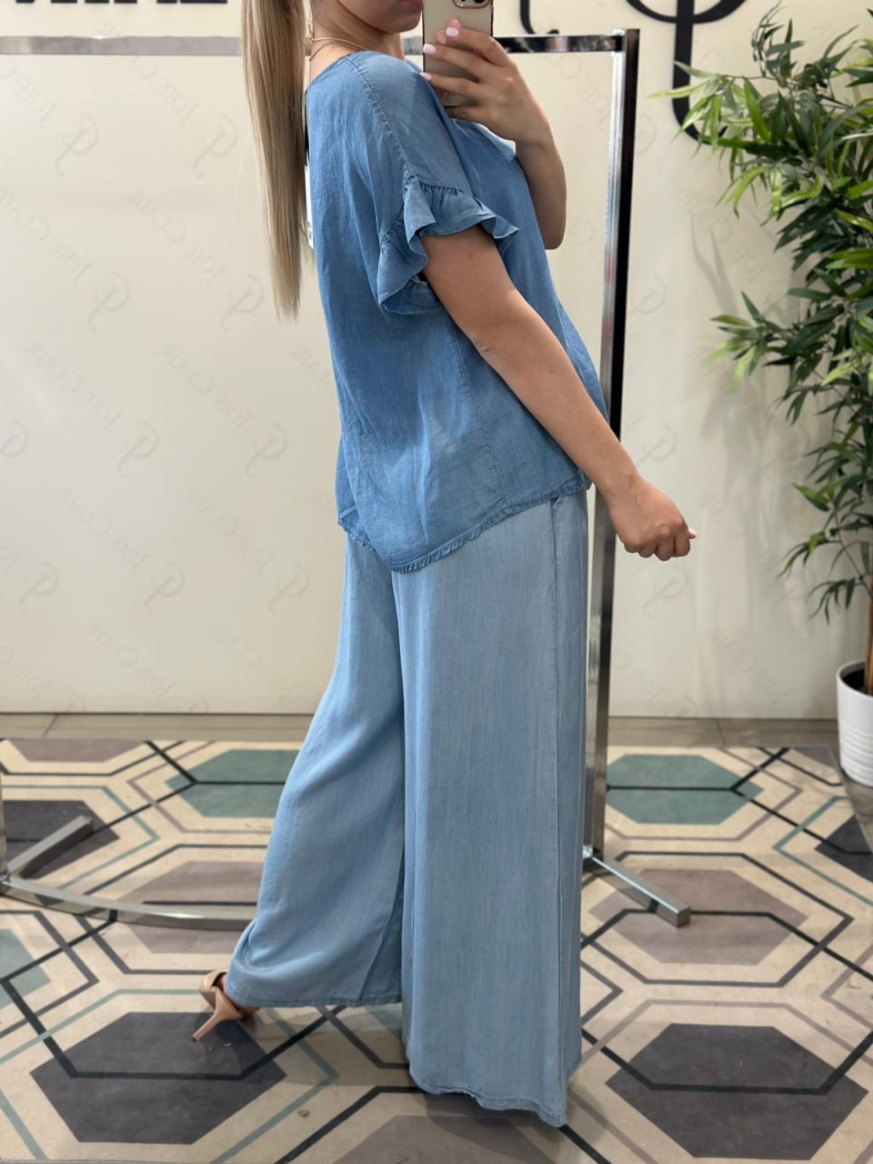 Фото Joie Clair (J-Clair)