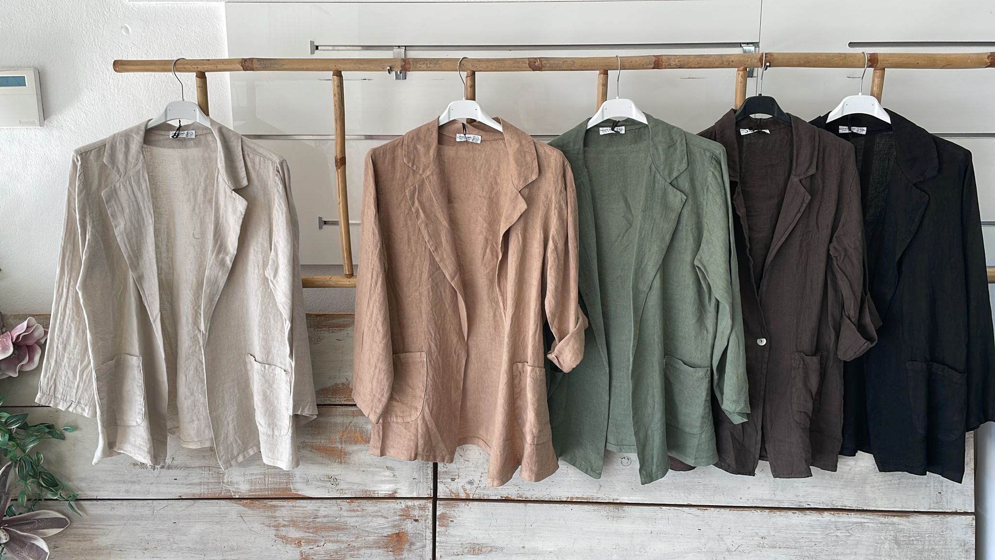 Фото Joie Clair (J-Clair)