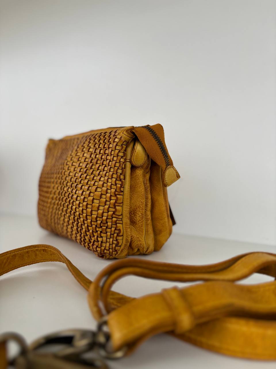 Фото Leather Country