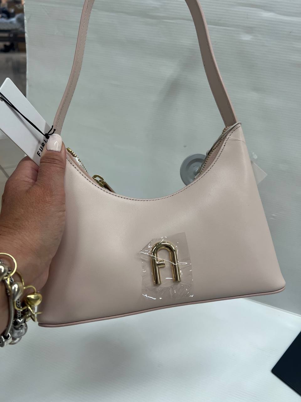 Фото Outlet