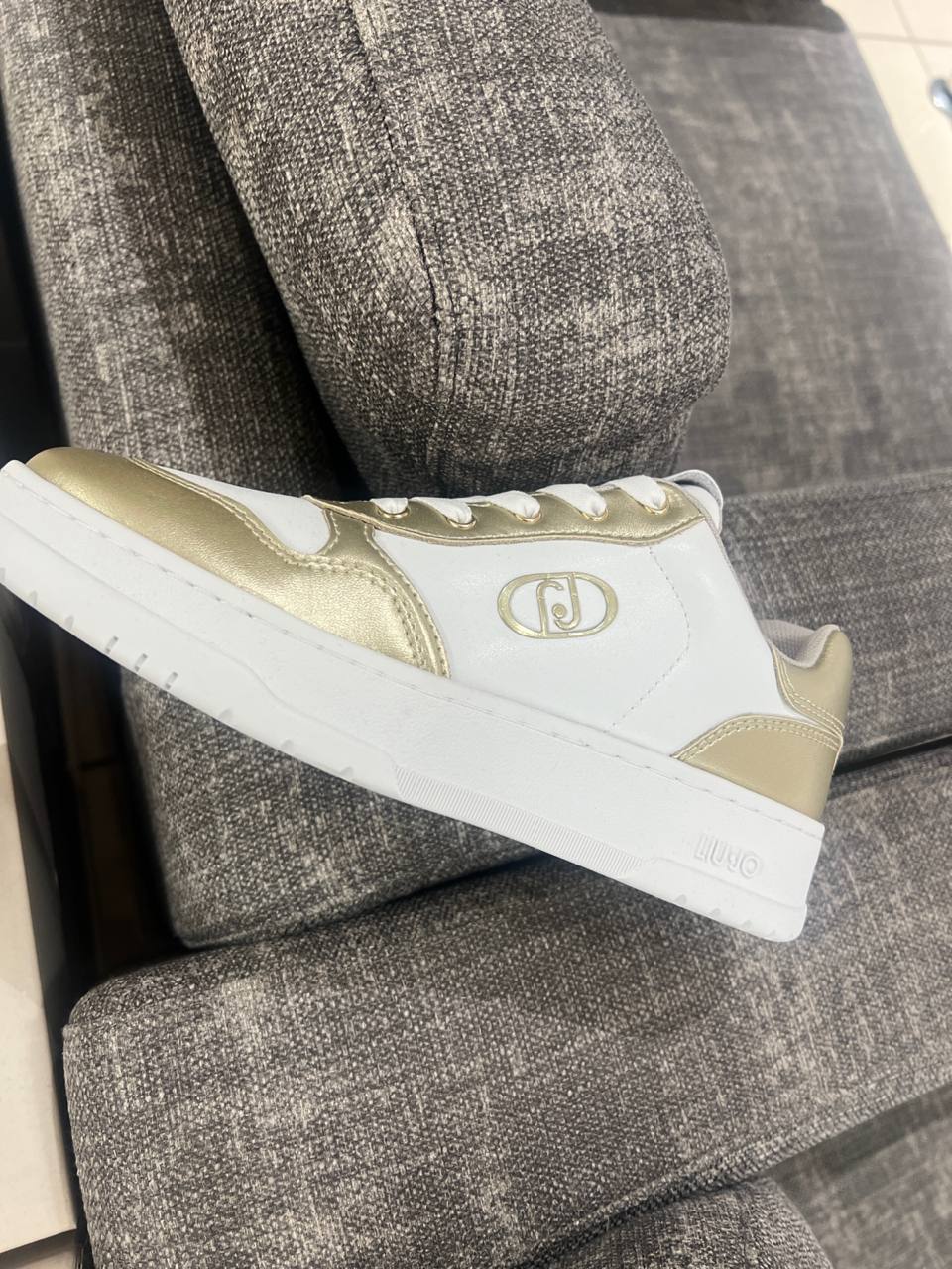 Фото Outlet