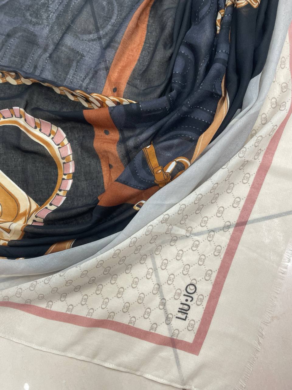 Фото Outlet