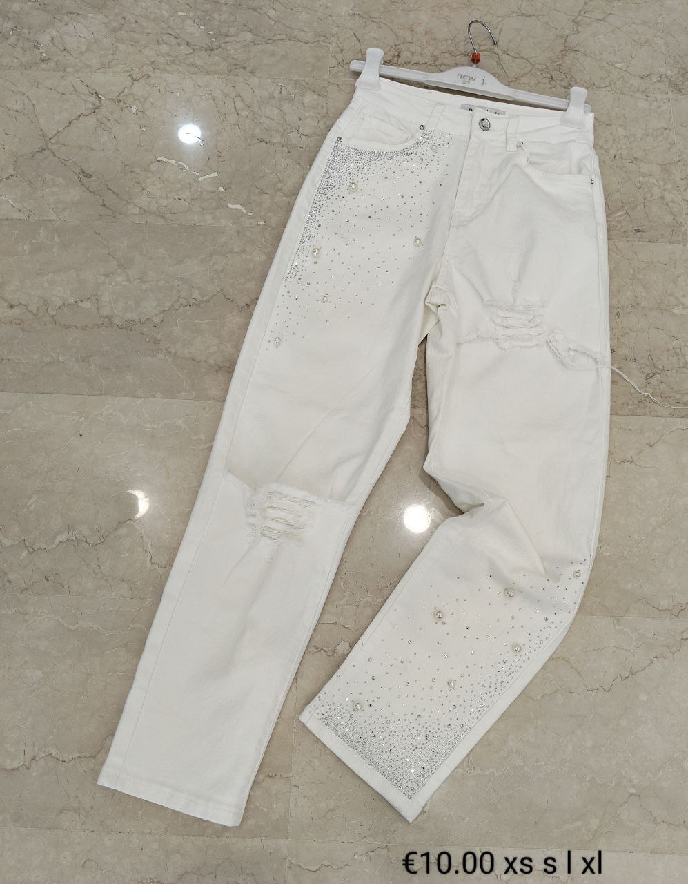 Фото New J