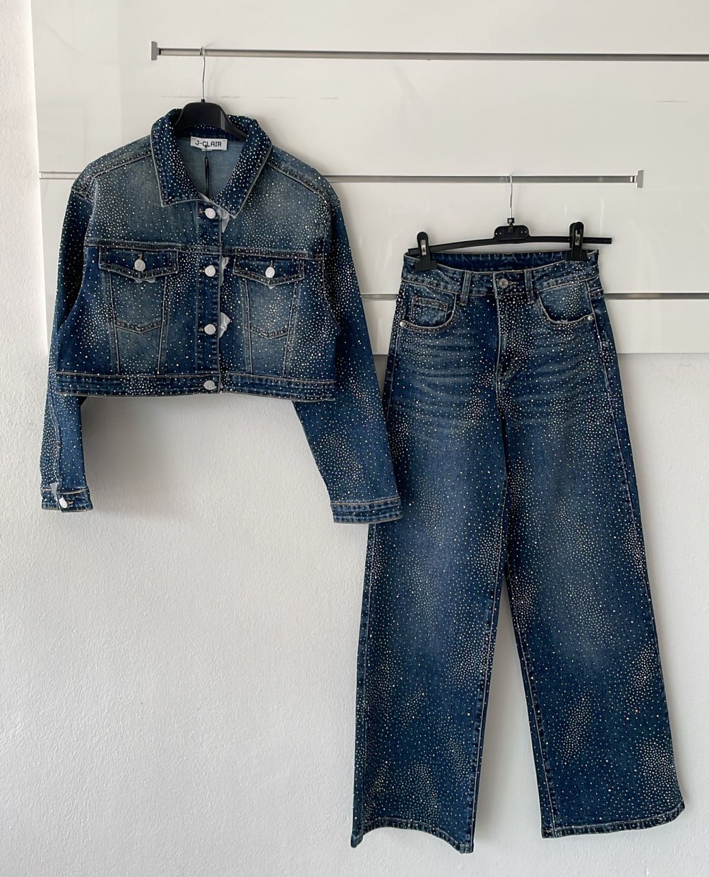 Фото Joie Clair (J-Clair)