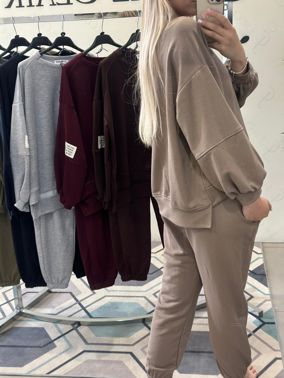 Фото Joie Clair (J-Clair)