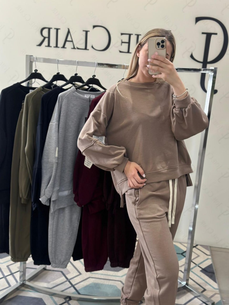 Фото Joie Clair (J-Clair)