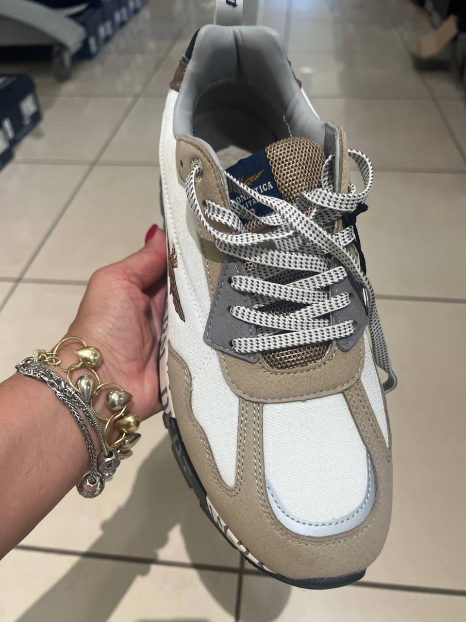 Фото Outlet