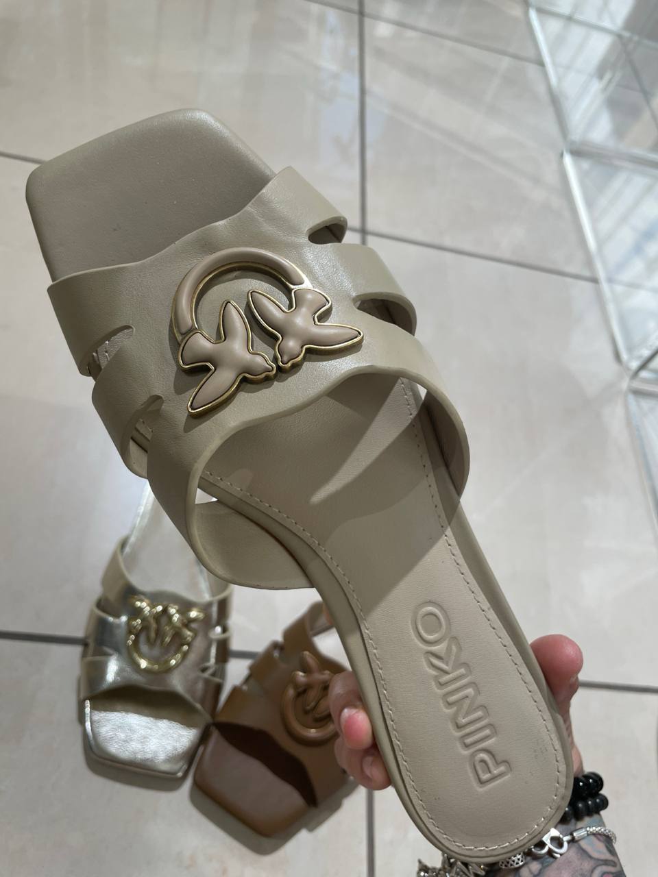 Фото Outlet