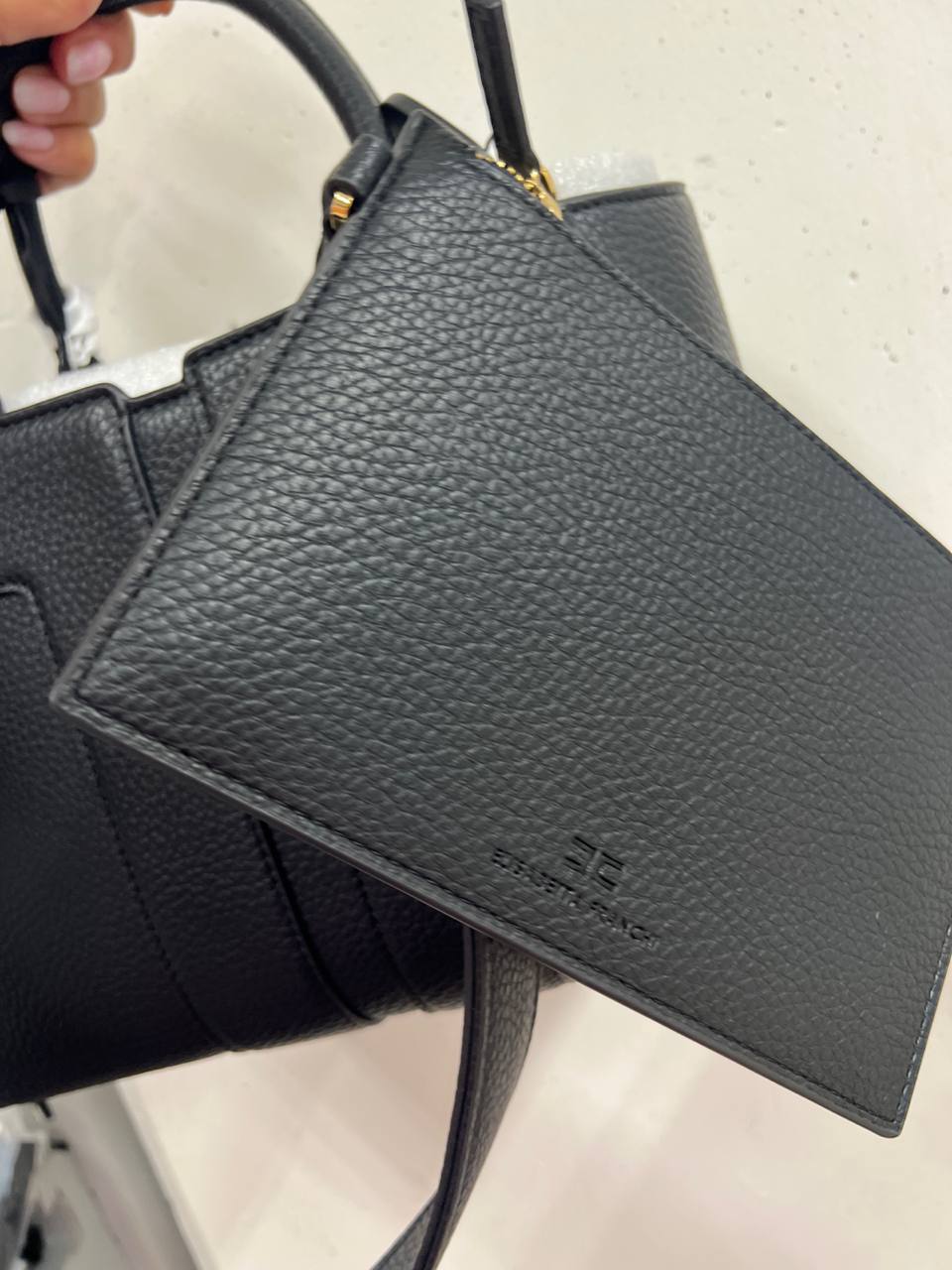 Фото Outlet