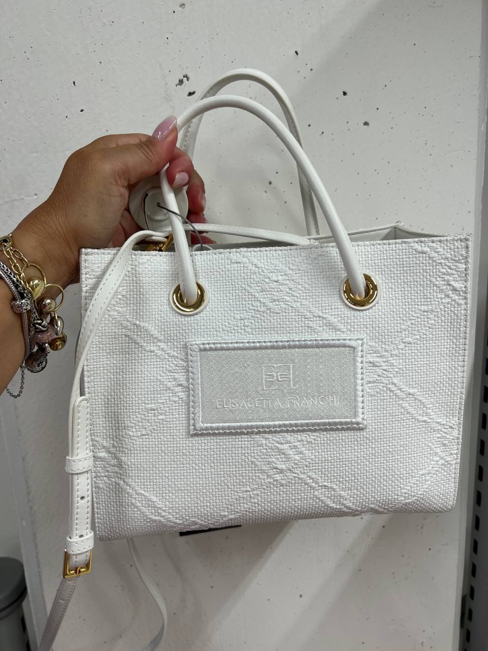 Фото Outlet