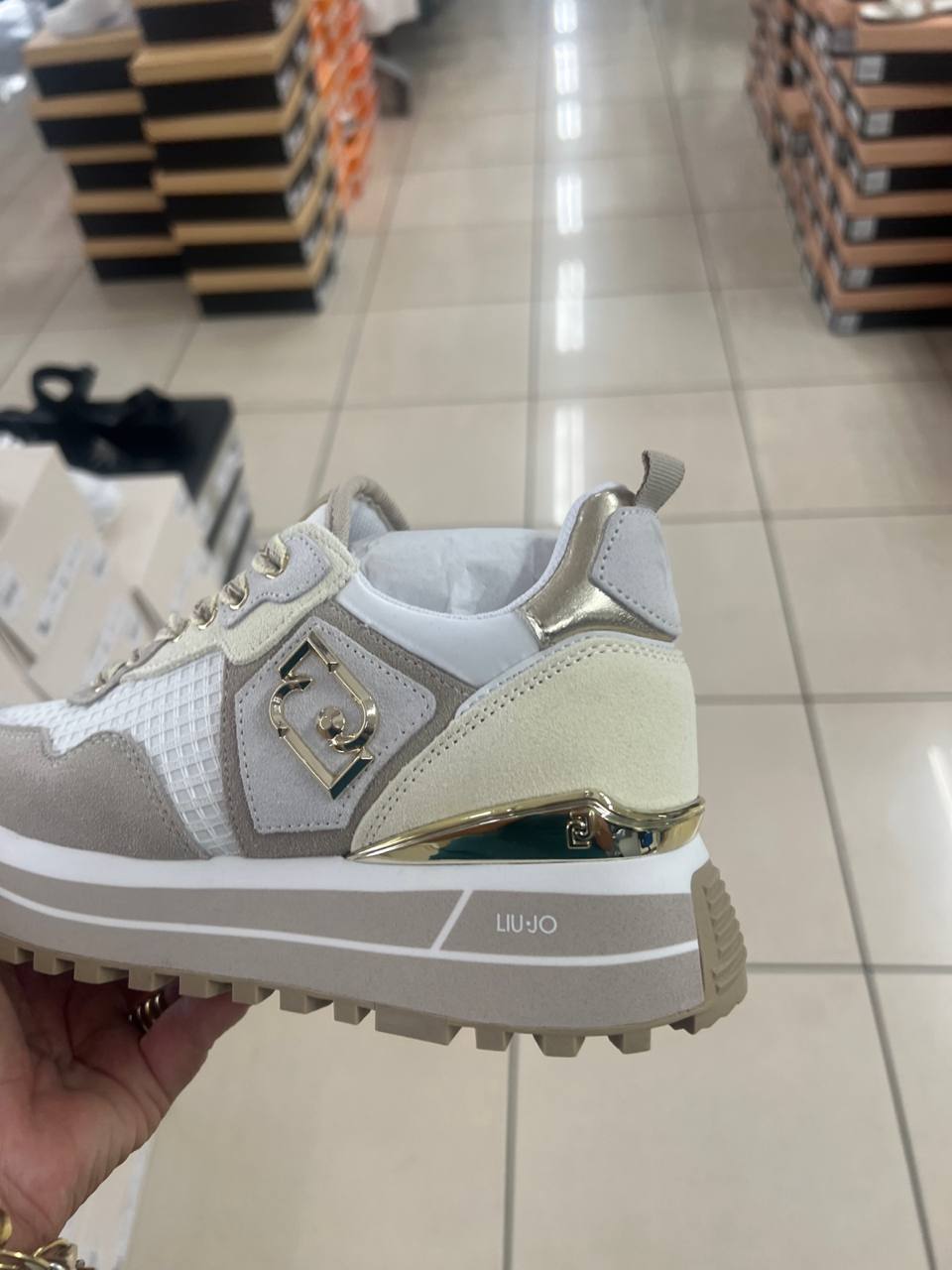 Фото Outlet
