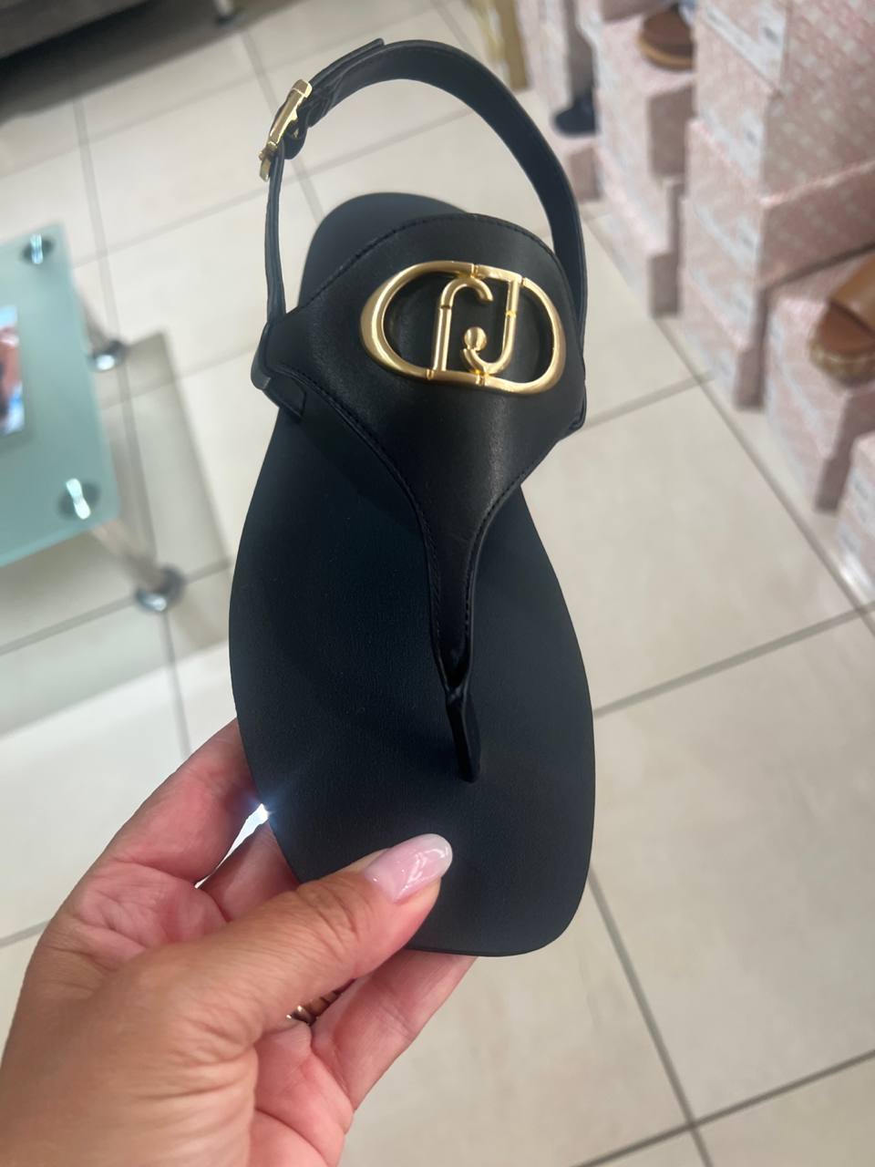 Фото Outlet