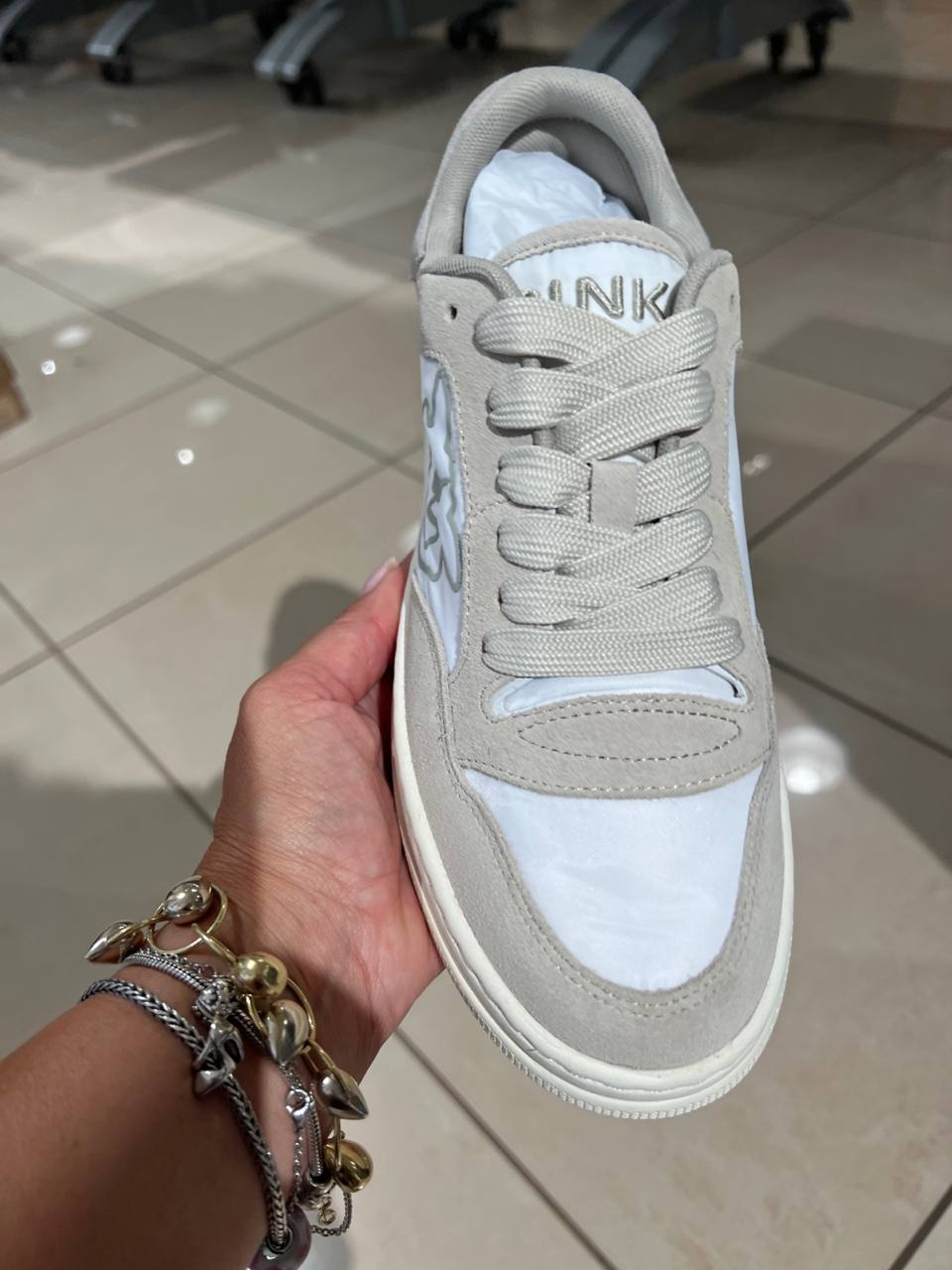 Фото Outlet