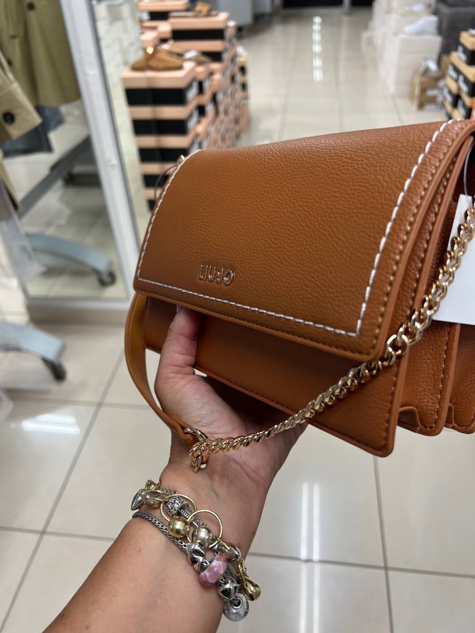 Фото Outlet