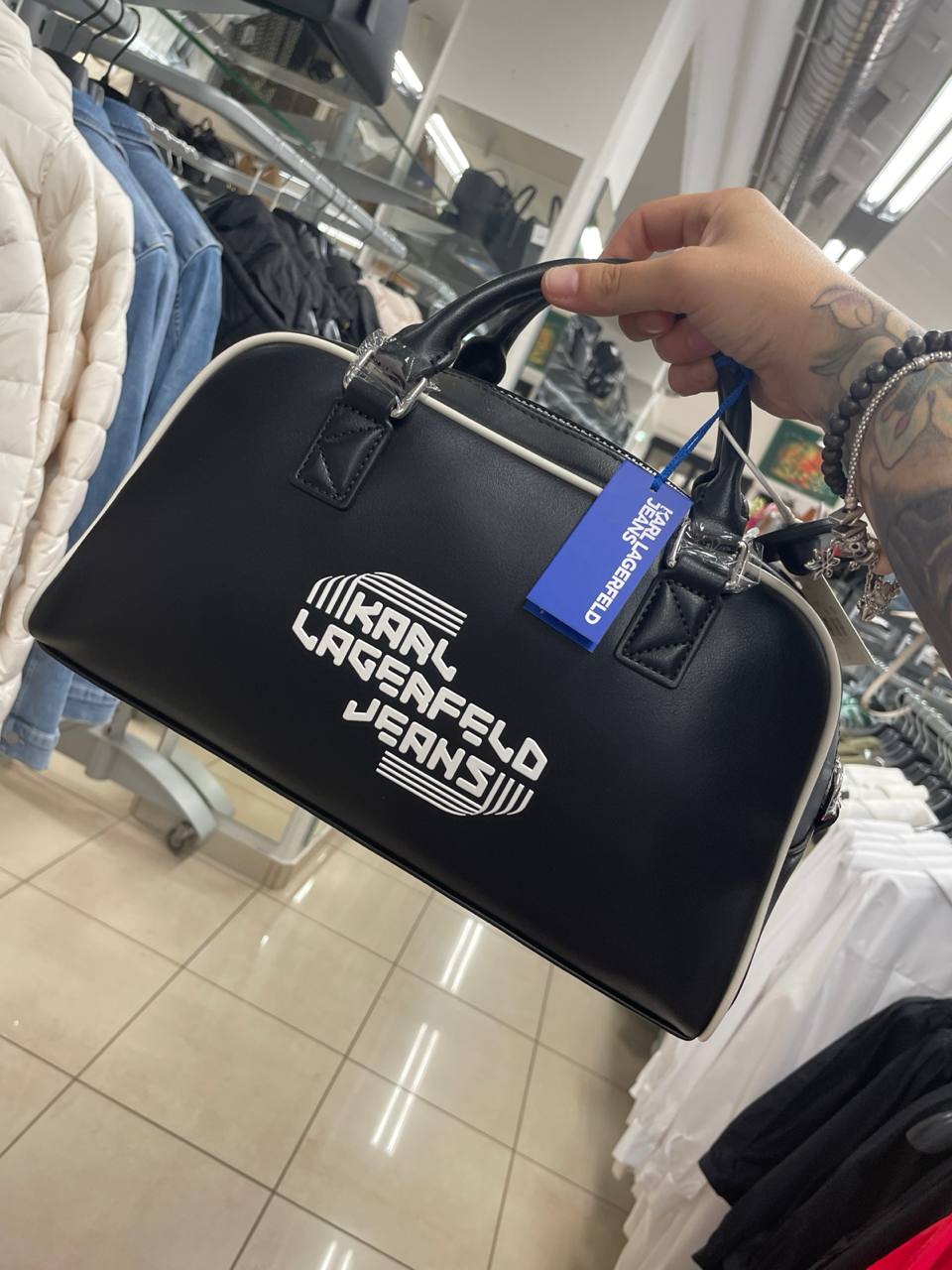 Фото Outlet