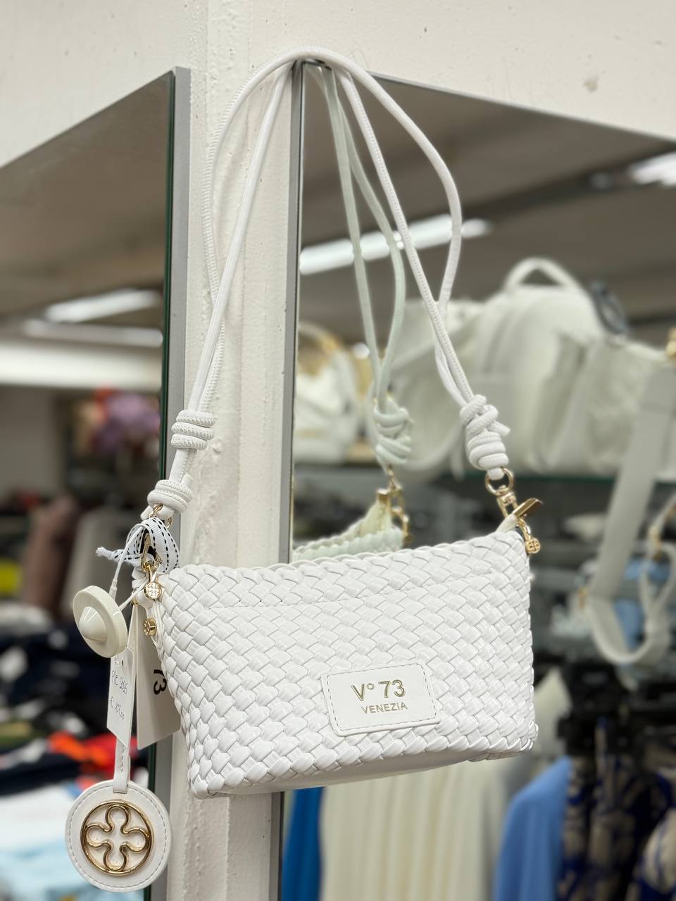 Фото Outlet