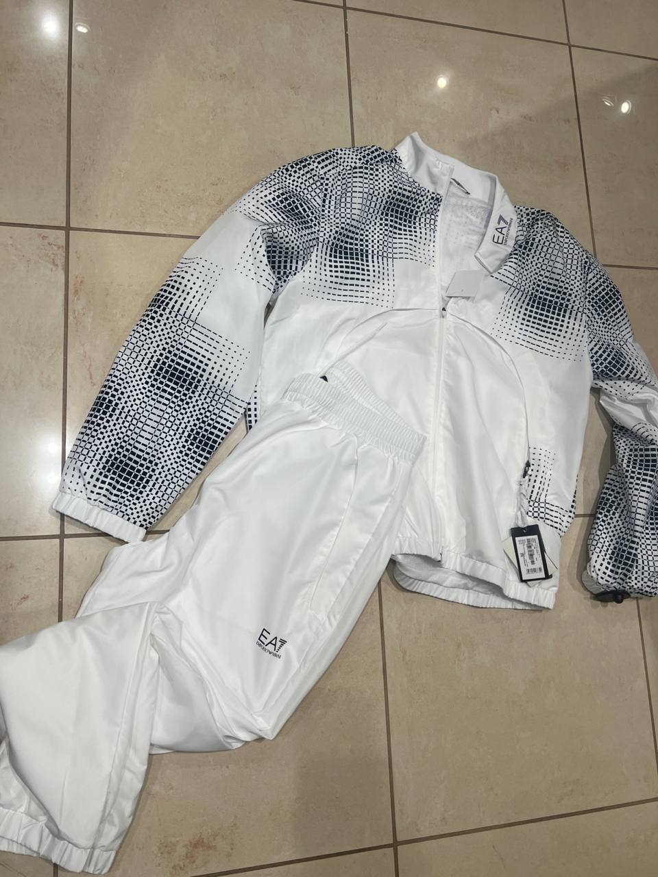 Фото Outlet