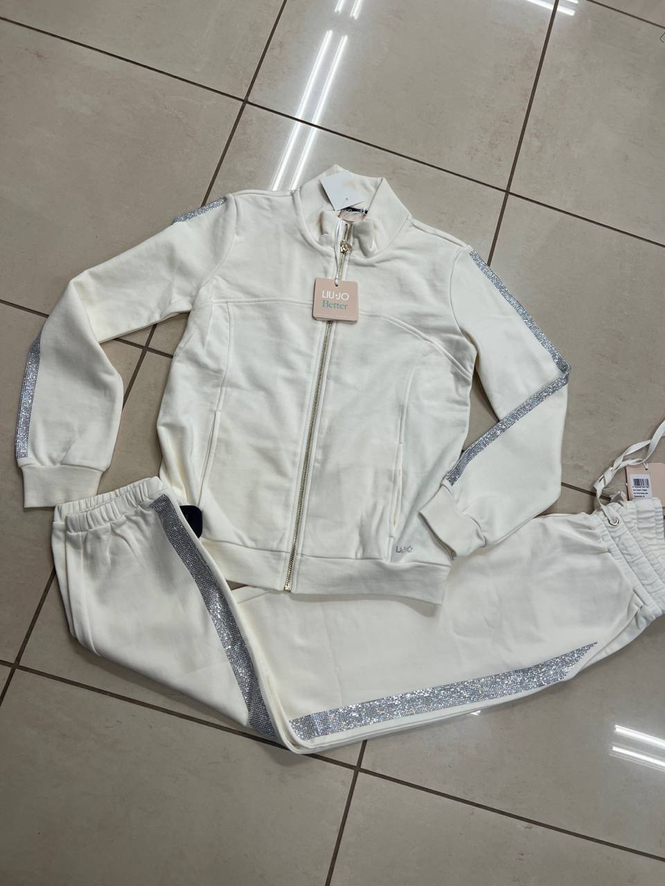 Фото Outlet