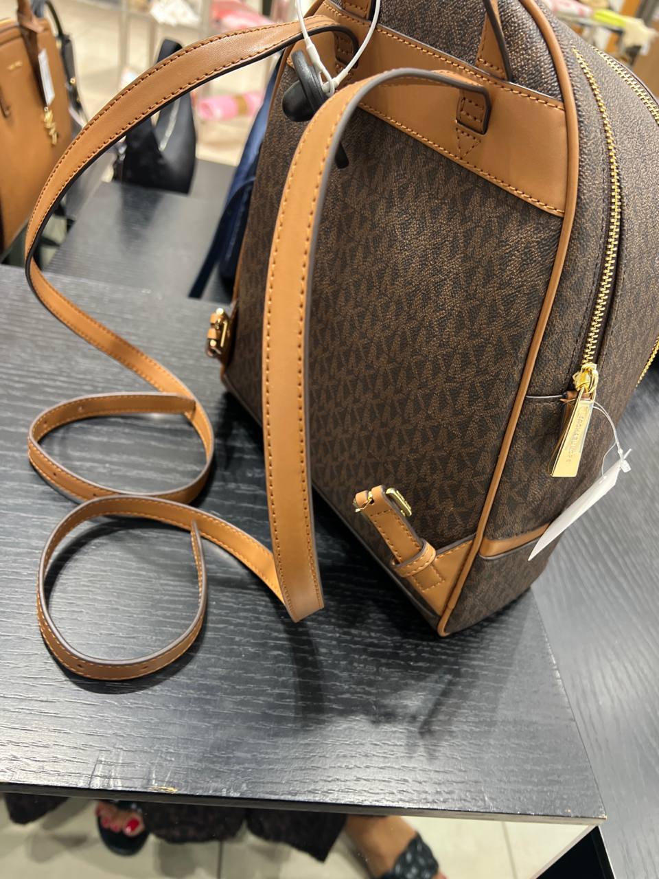 Фото Outlet