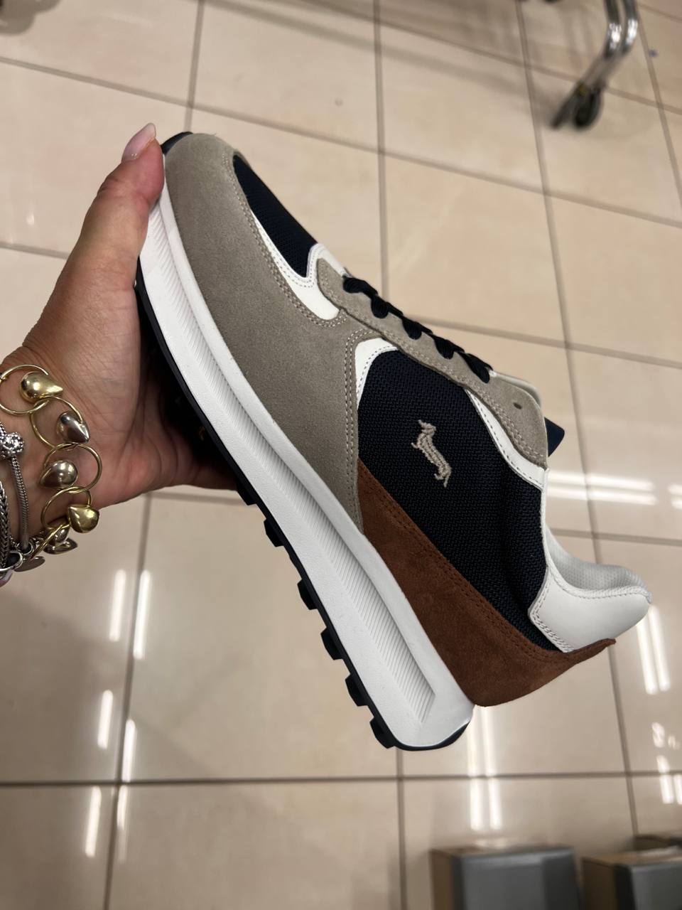 Фото Outlet