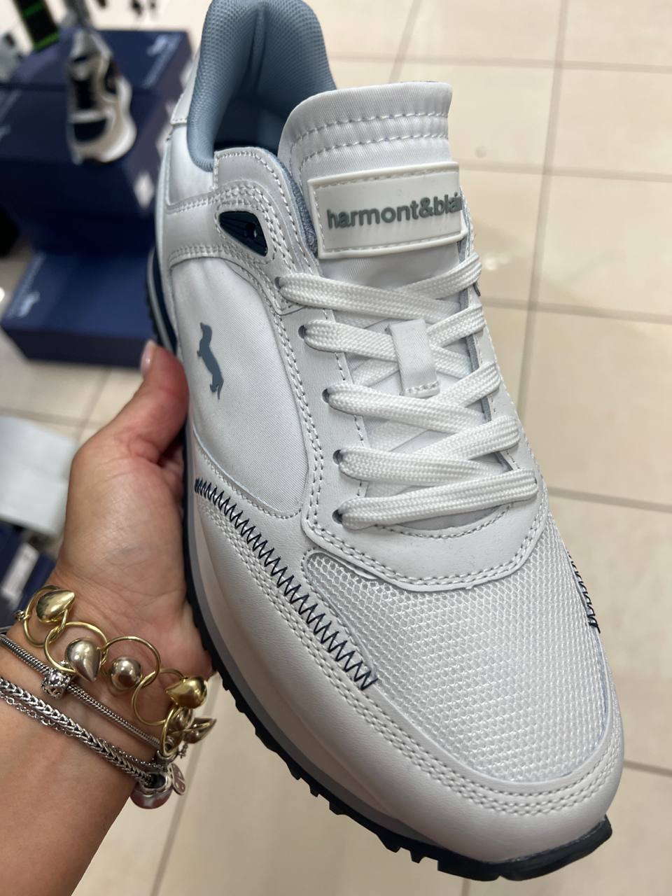 Фото Outlet