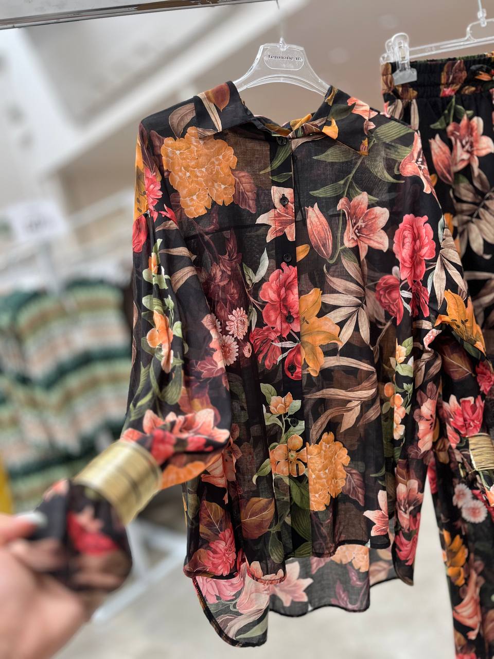 Фото Tensione in