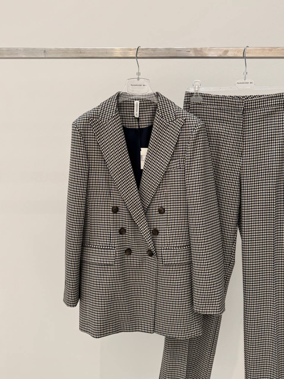 Фото Tensione in