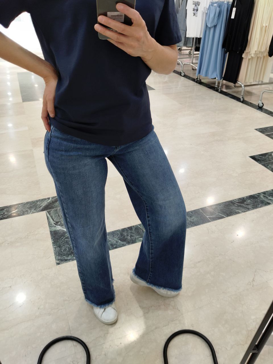 Фото New J
