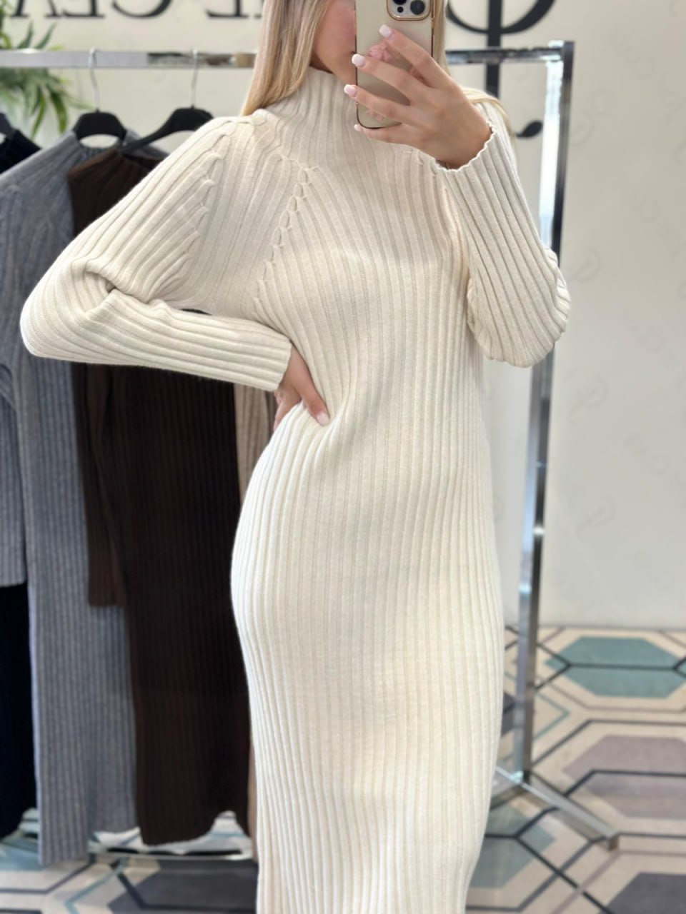 Фото Joie Clair (J-Clair)