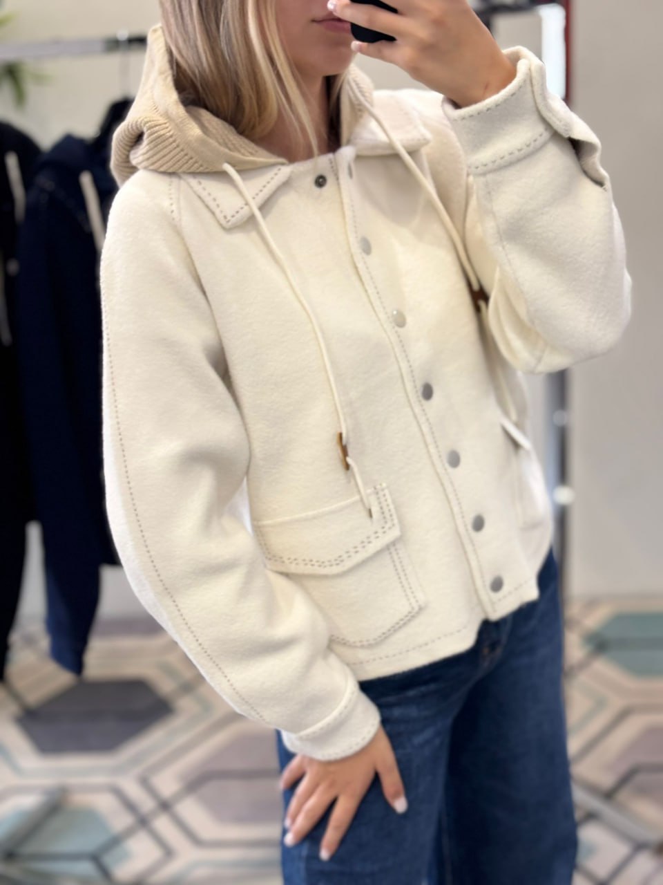 Фото Joie Clair (J-Clair)