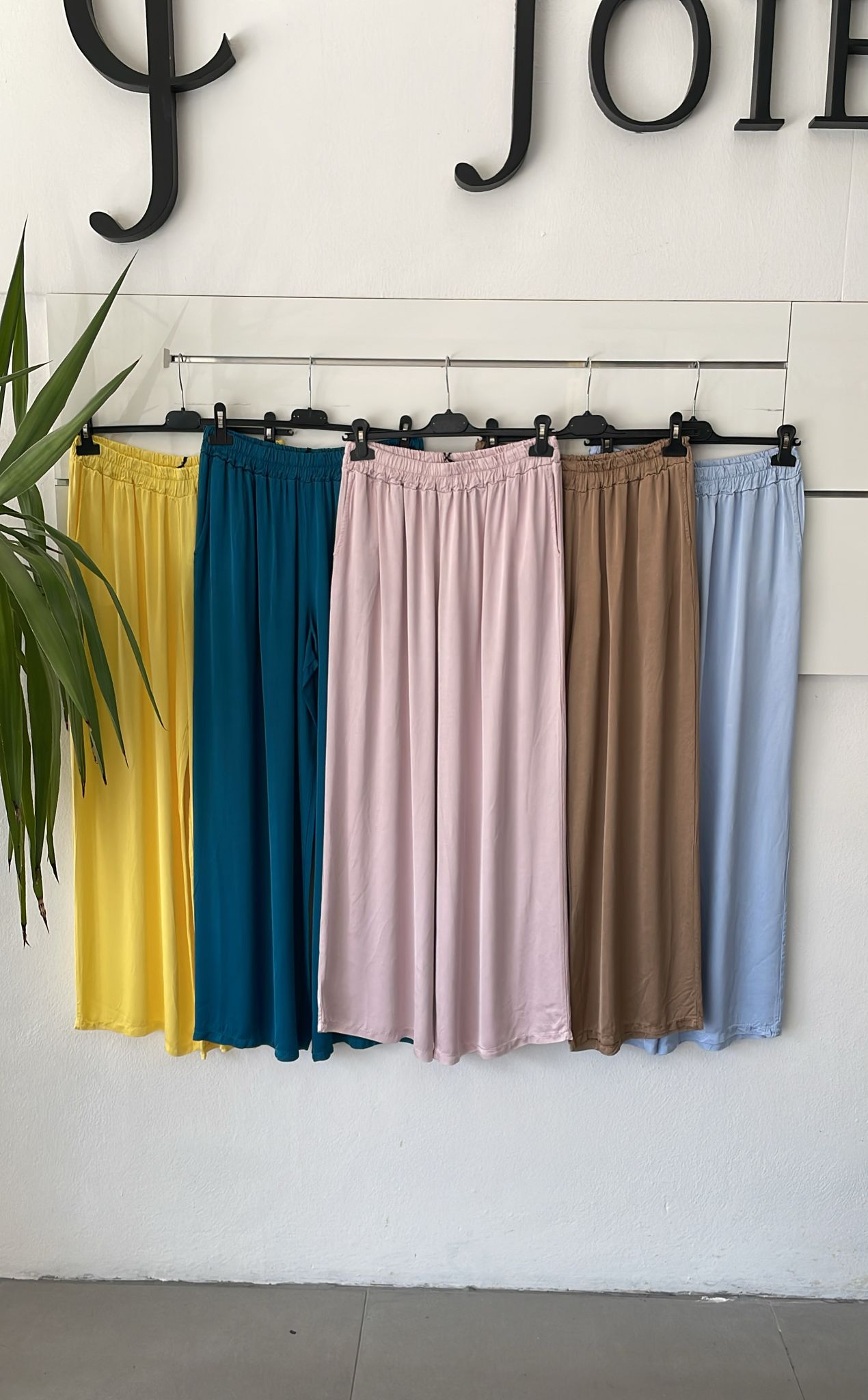 Фото Joie Clair (J-Clair)