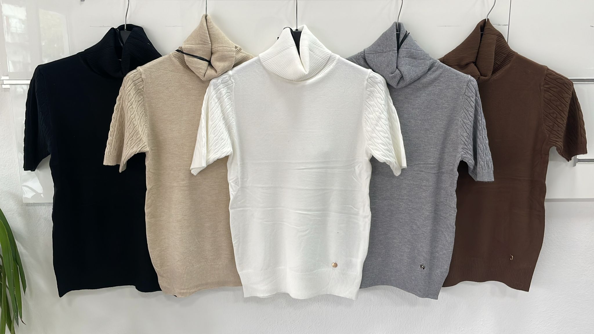 Joie Clair (J-Clair)