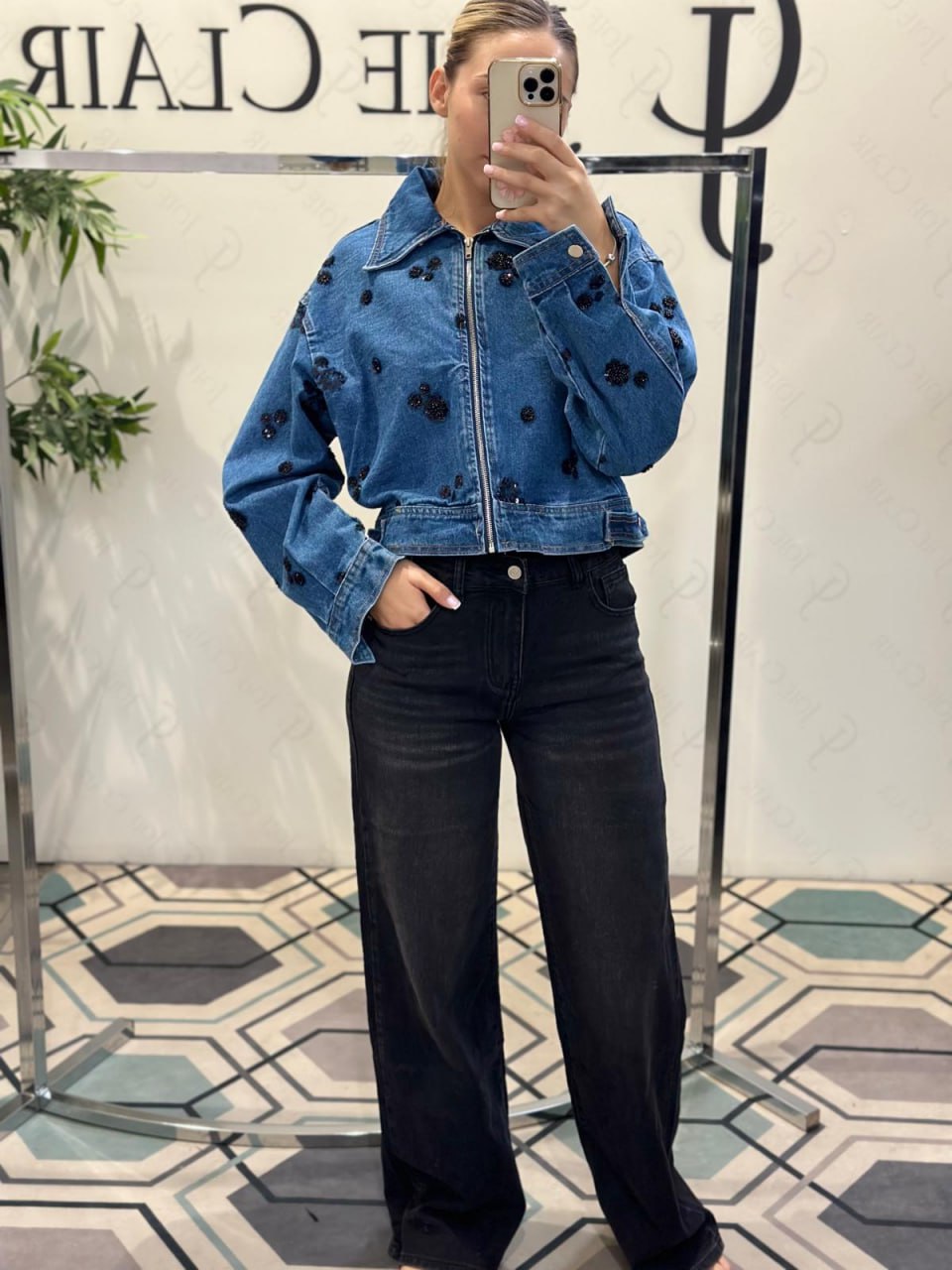 Фото Joie Clair (J-Clair)