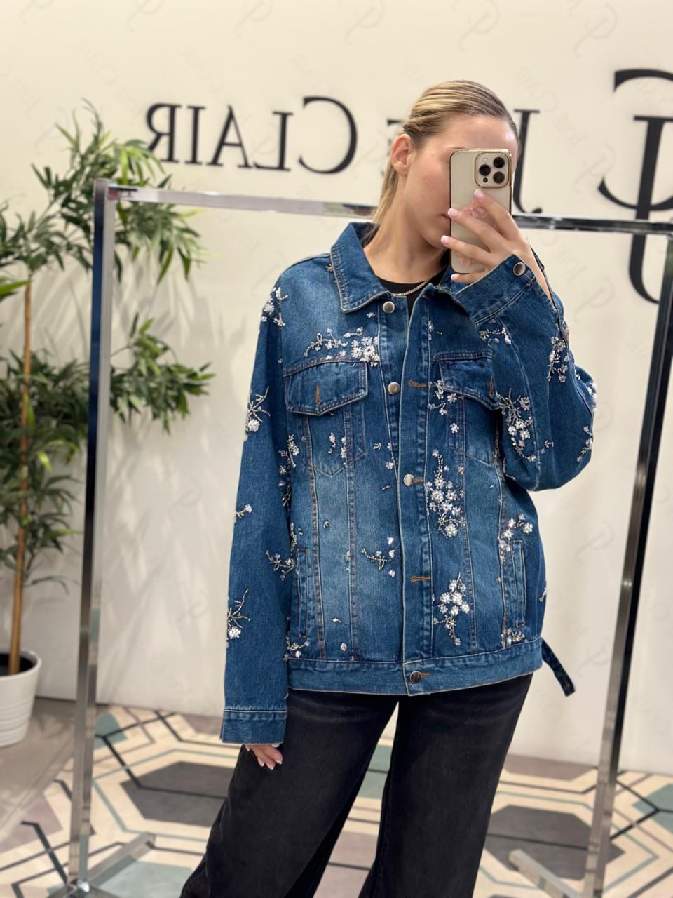 Фото Joie Clair (J-Clair)