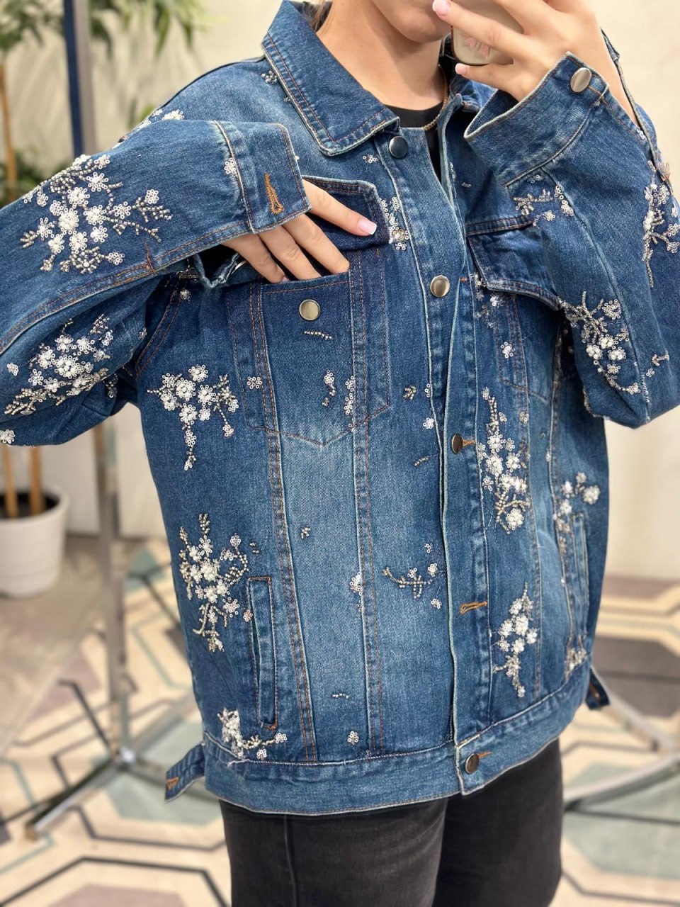 Фото Joie Clair (J-Clair)