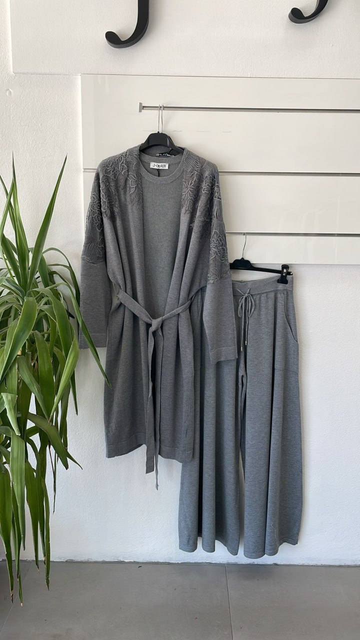 Joie Clair (J-Clair)